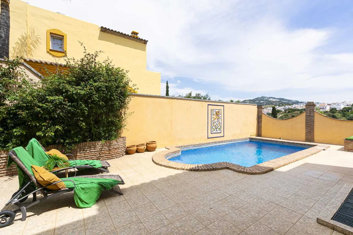 138e4723-a9cd-4e63-8965-448a6a561081