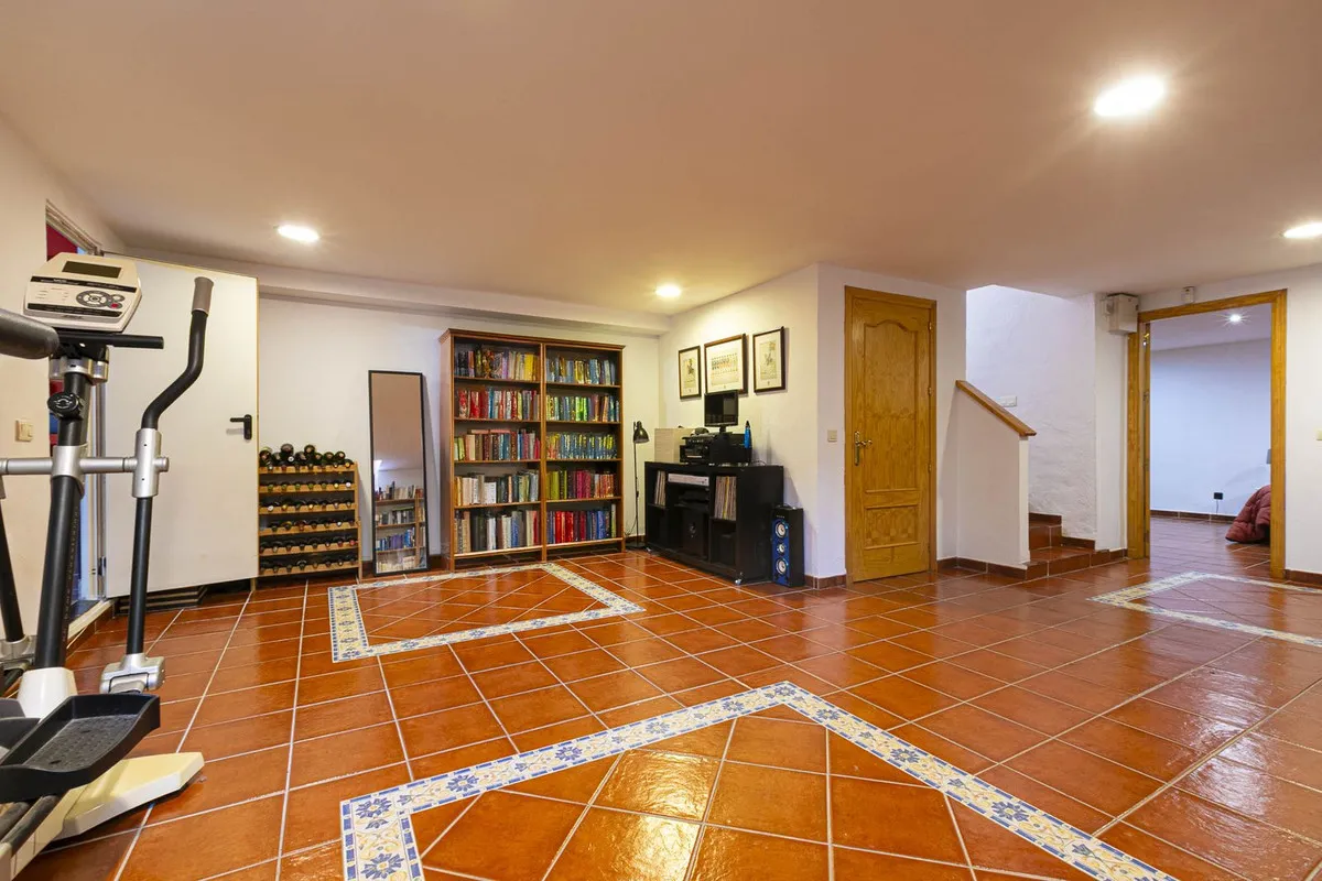 27af92b3-1d10-47c9-8eb4-8d85644ba795