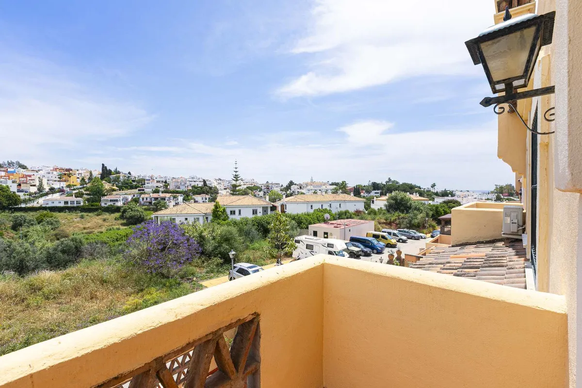 f67eebd8-cb8e-4e3b-bf3a-2259efeaad61