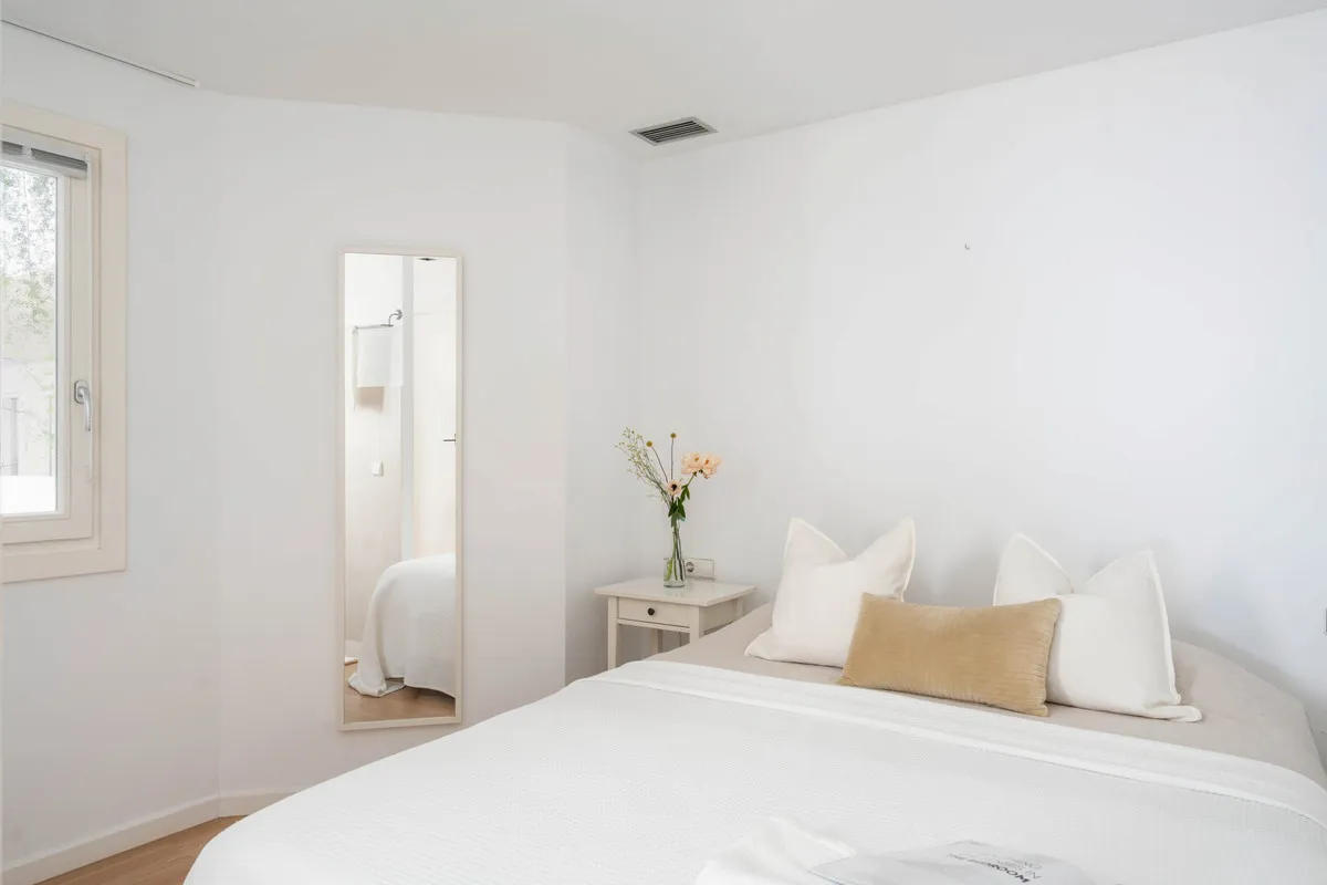 11854830-600c-4c88-b93d-12364b81232f