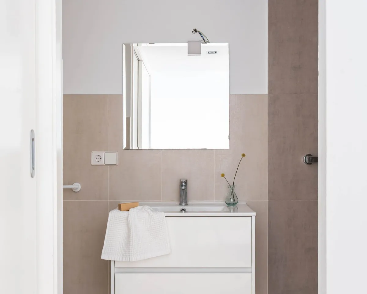 52c2aac6-bd46-490a-bcad-cd07ce1a37b3