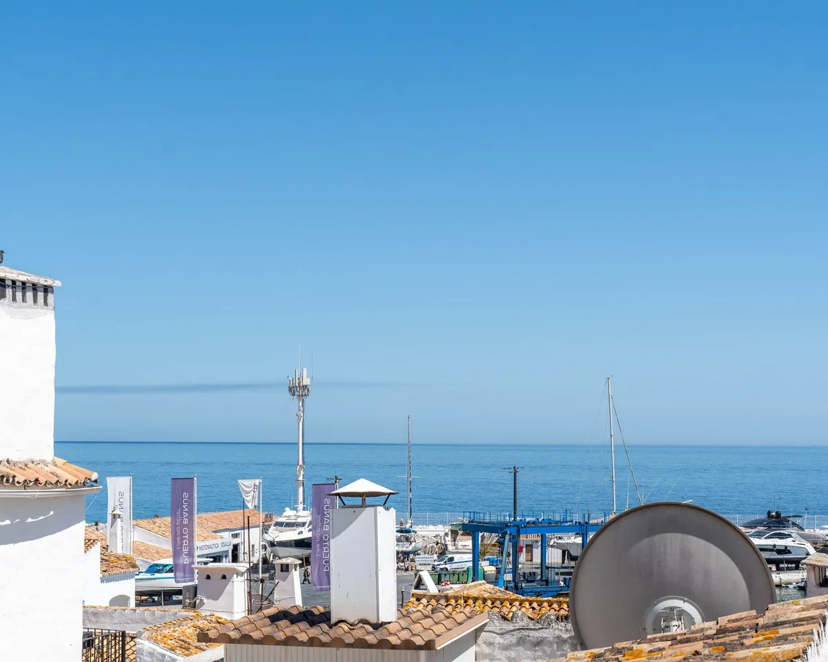 ab154c14-ef7b-4d0a-977a-c7d4a68d3ffa