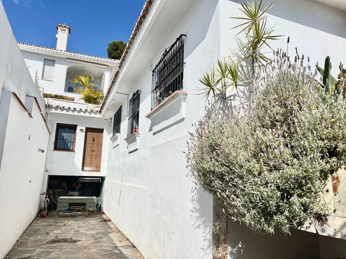 2900766c-a431-41f2-a094-3b4198fec040