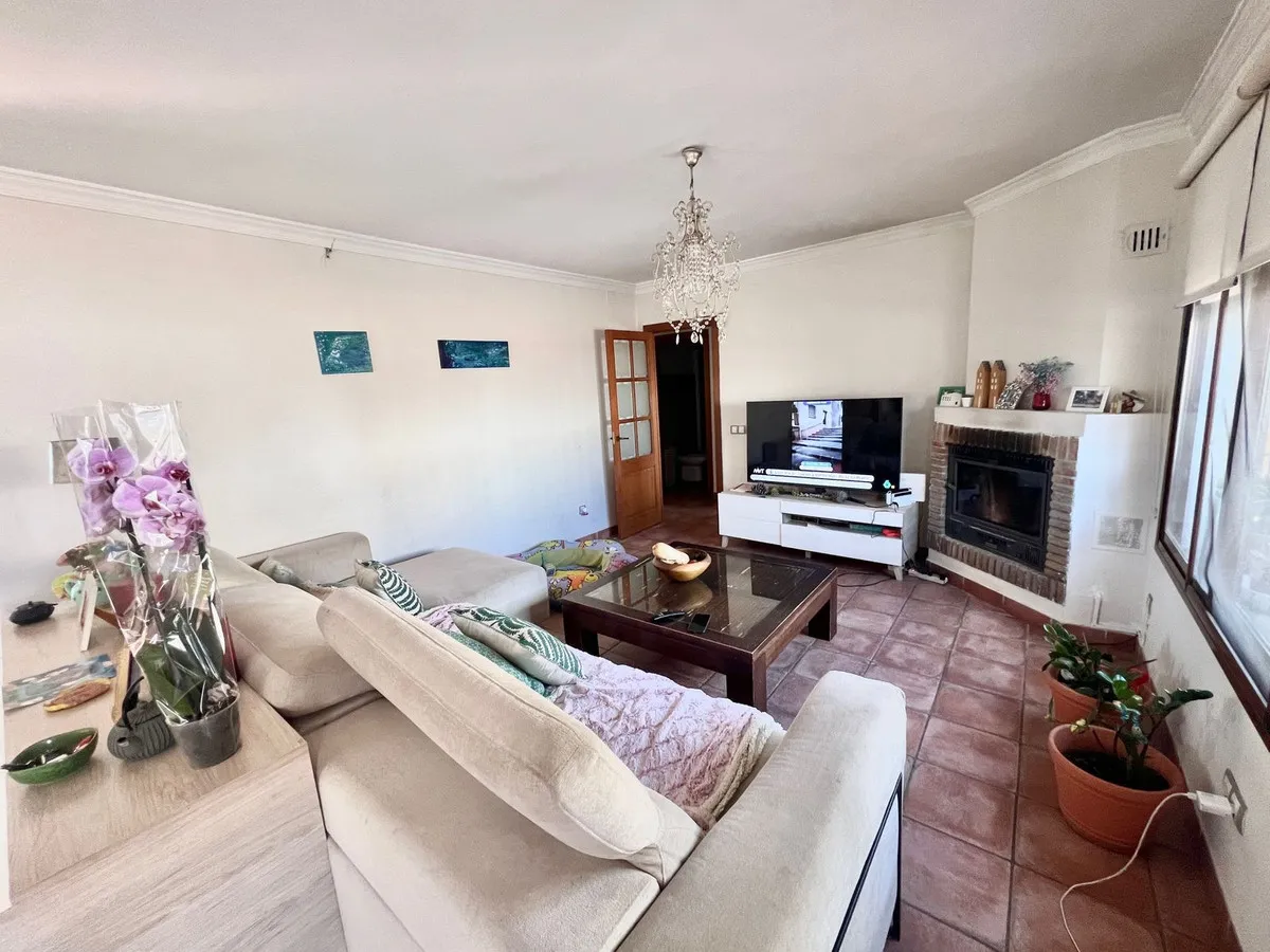 2f2c0301-deef-4579-92c7-744b81234c8a