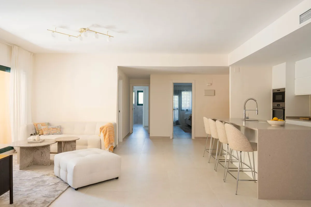 f78fc99a-f059-4fa0-ad56-7492b962ea27