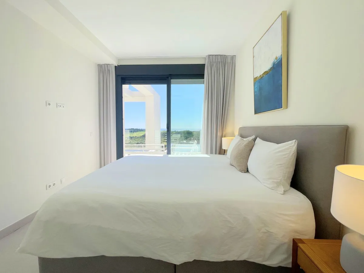 f5b3ef7f-58bb-4e67-895f-1872431048b1