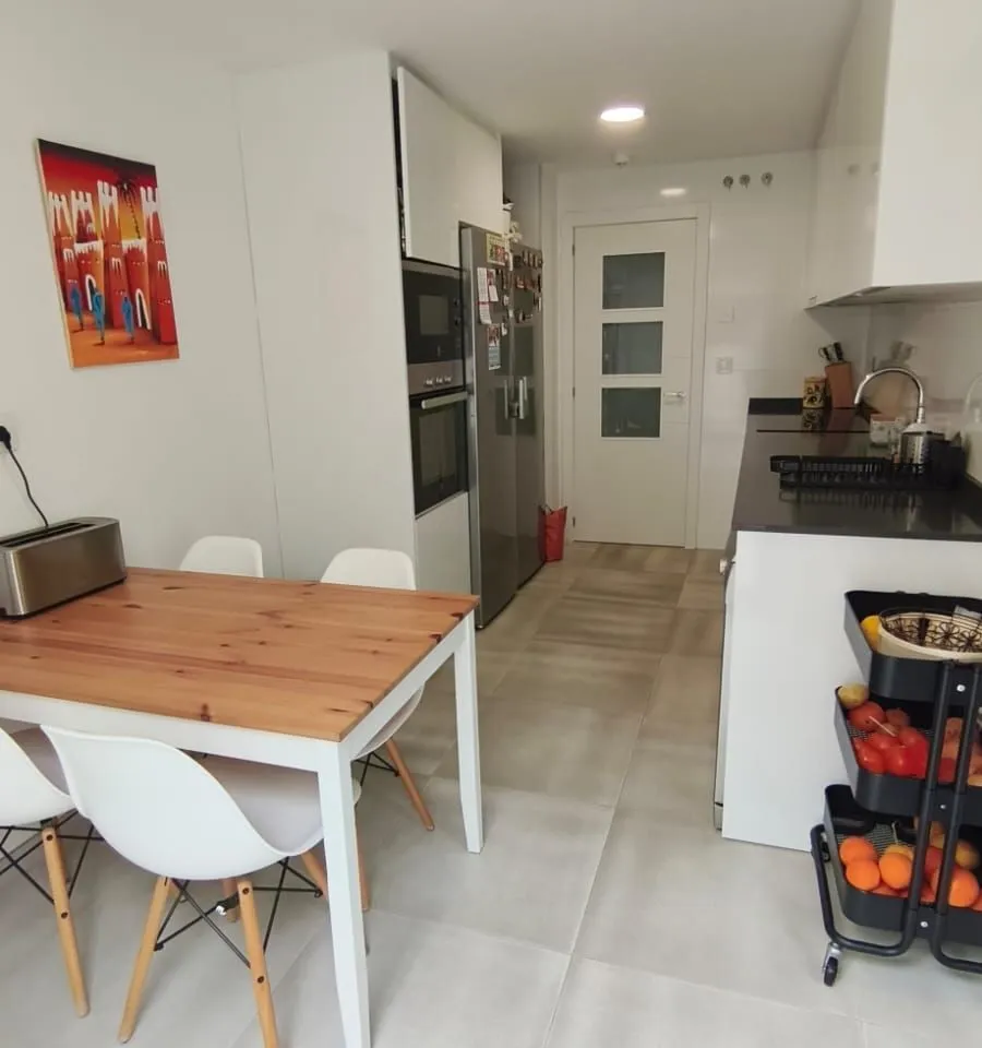 06a21d35-9759-43a3-b28d-7239295d27b5