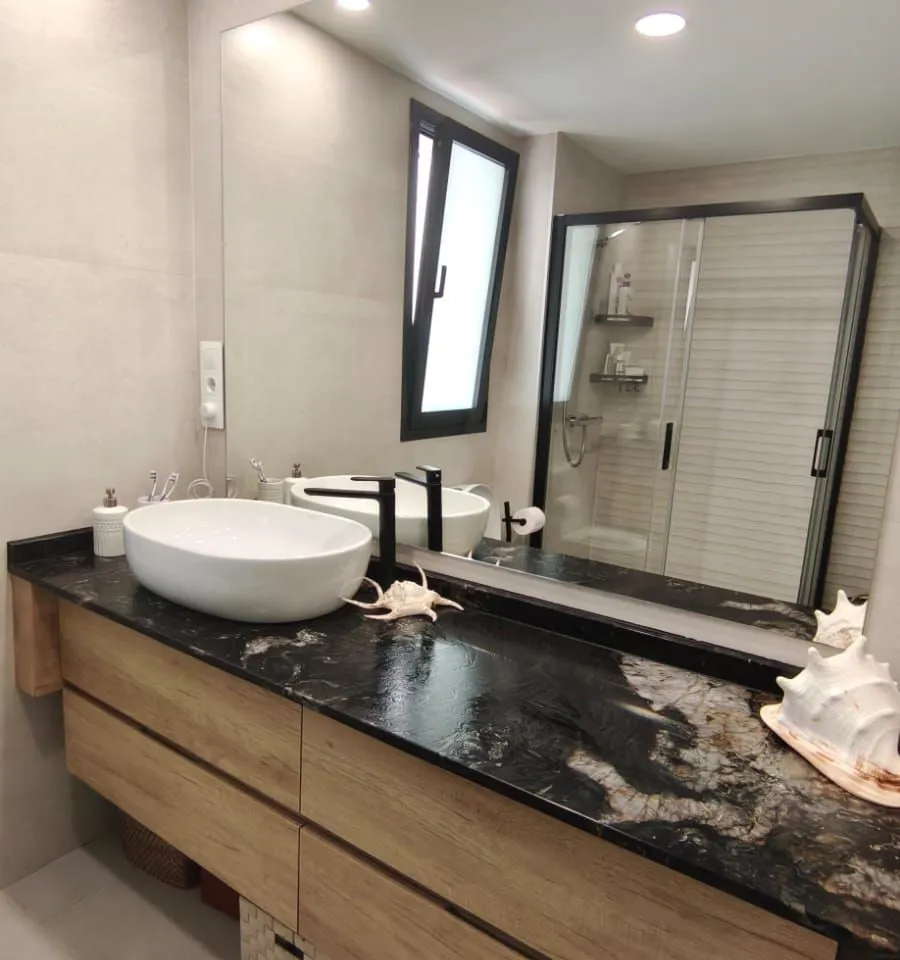 698ec1b2-51ec-41e1-a1b4-b7abcdf74e91