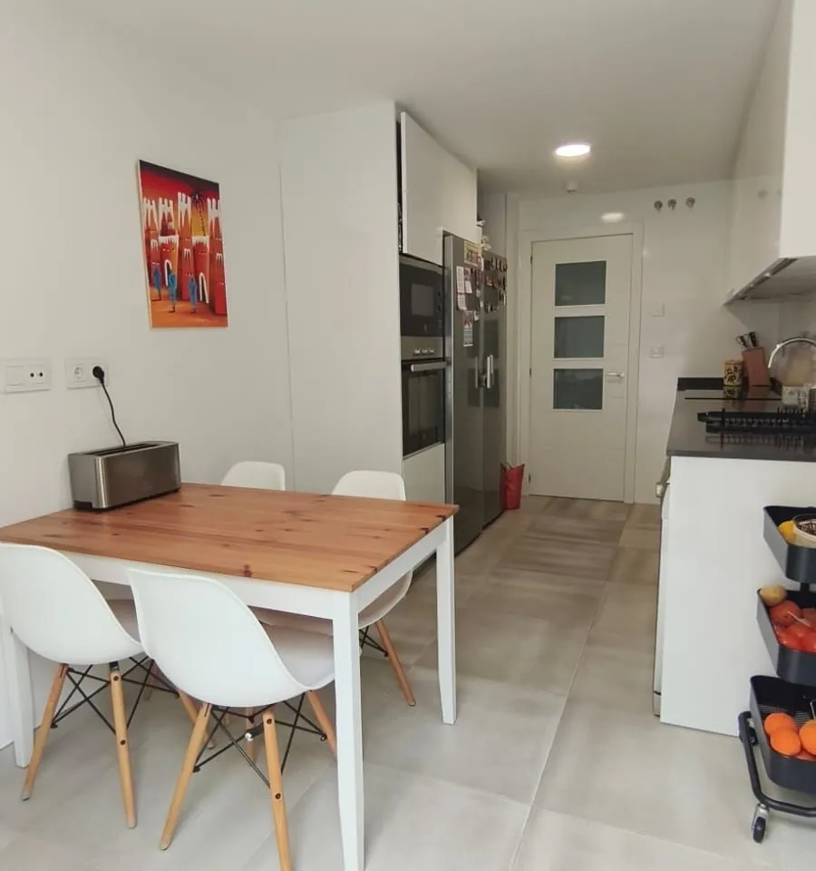 e741cedf-f699-4636-ad37-d91e1722191d