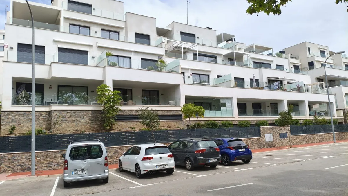 e87cf44b-87fa-4c1f-9b3d-33dcd877d785