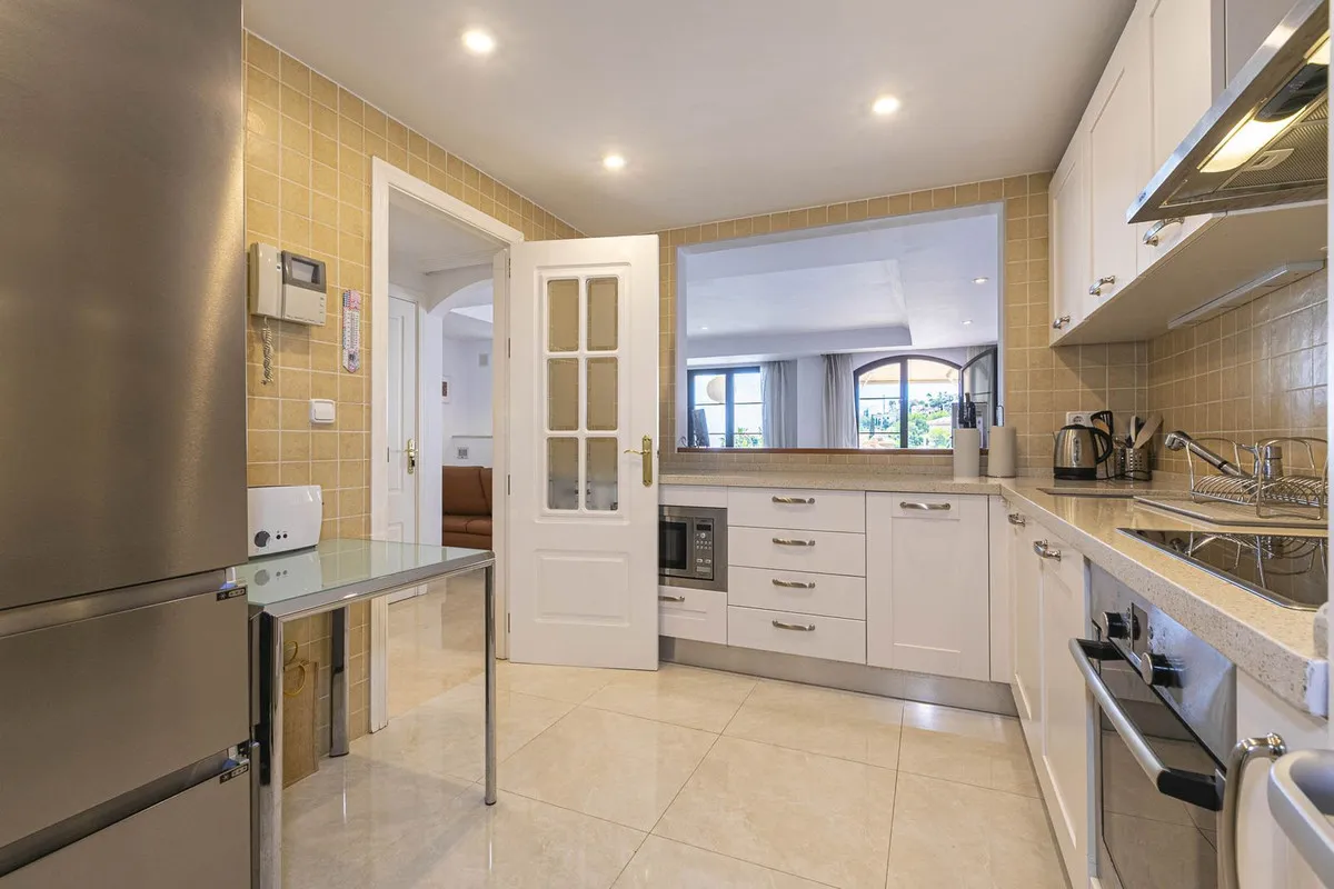 1c71650c-be7a-4361-9016-ec6e7225fcc6