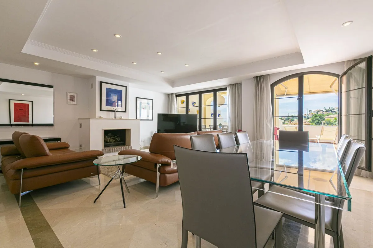 2a1975df-ca0f-4da5-8d71-6e61d1d9c696