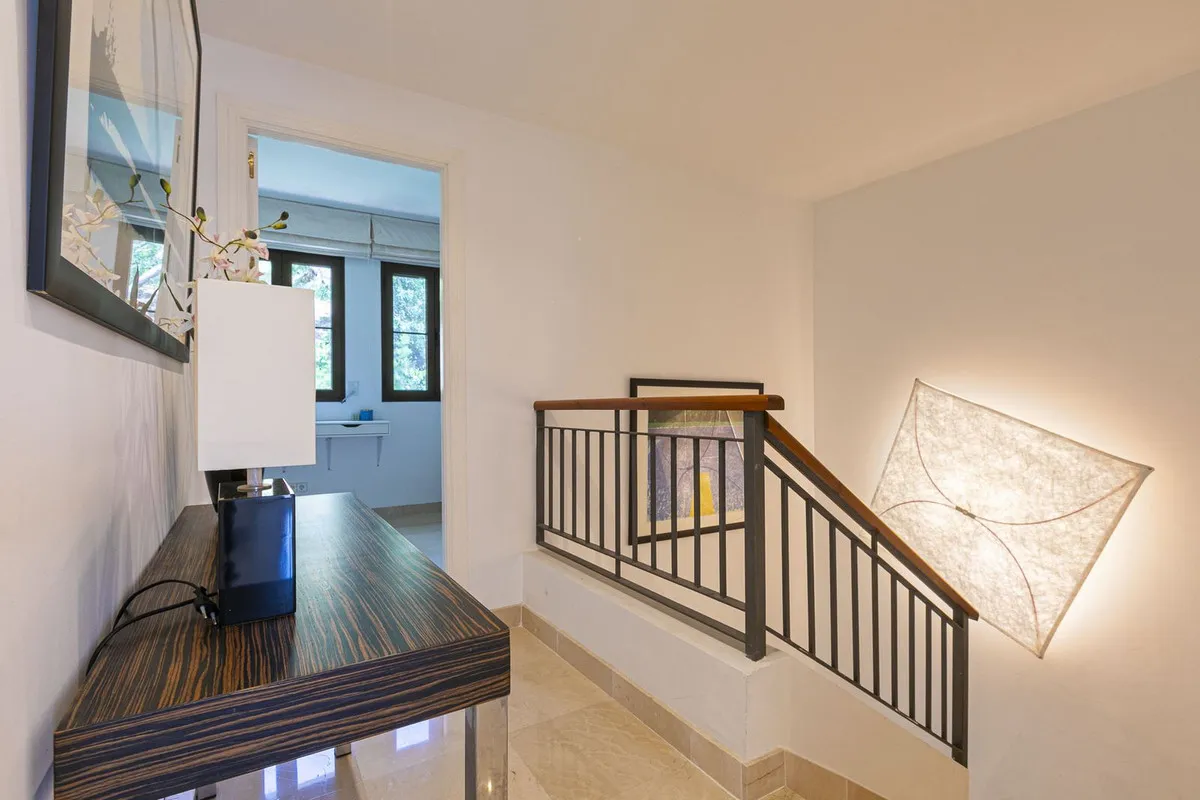 3db1bf3e-7570-4ded-b676-0971770e436e