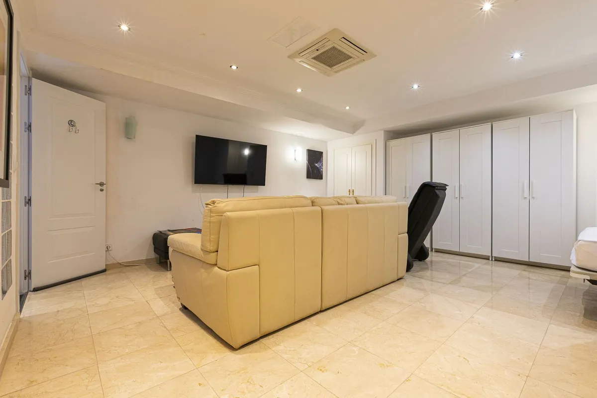 583f119b-122f-4cb1-8f5a-983e4d690a29