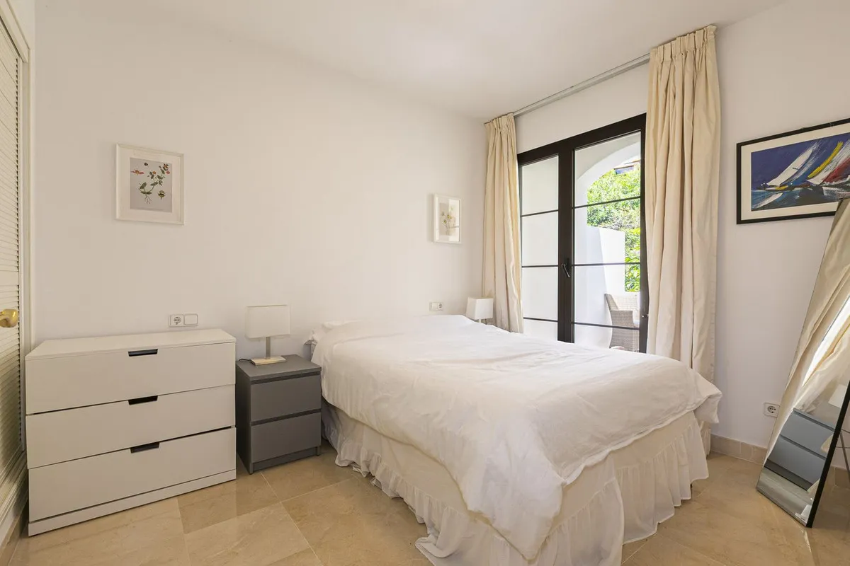 966354ed-2d9c-43f6-850c-3835d458ad9b