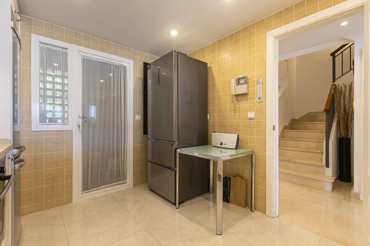 b5979b06-2397-411f-839d-ddb655941551