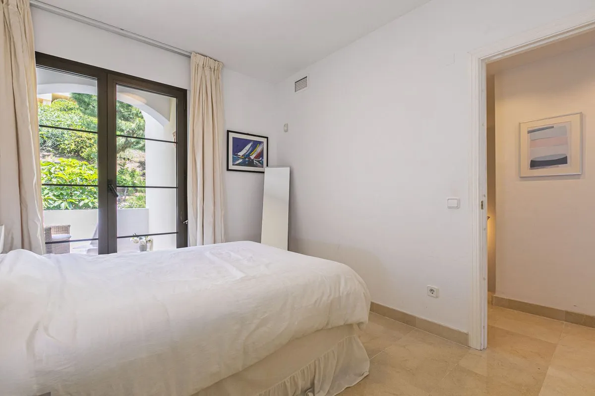 c8040071-b258-47fe-97cb-5112df7f9d0b