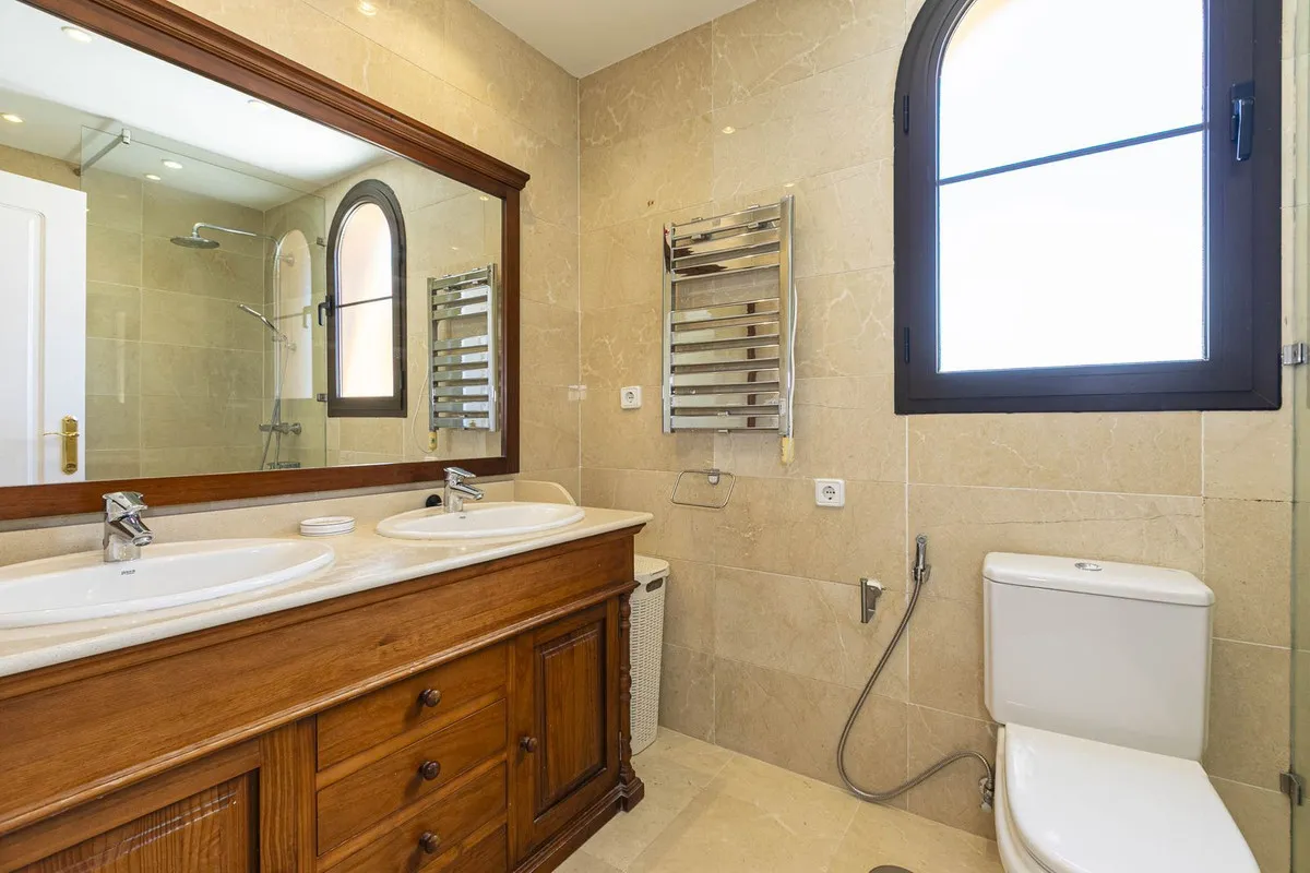 d27eb8bb-4048-439e-ab60-d53cc394a648