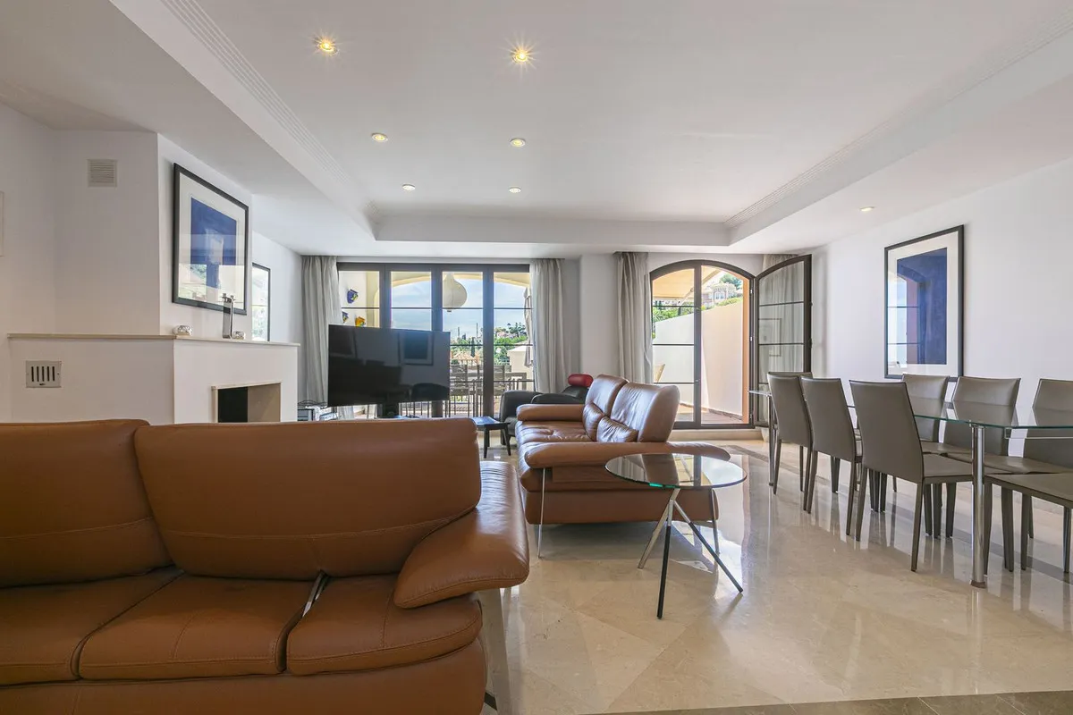 e2e0356c-e4ee-4f69-ac9b-6f7f869fa98d