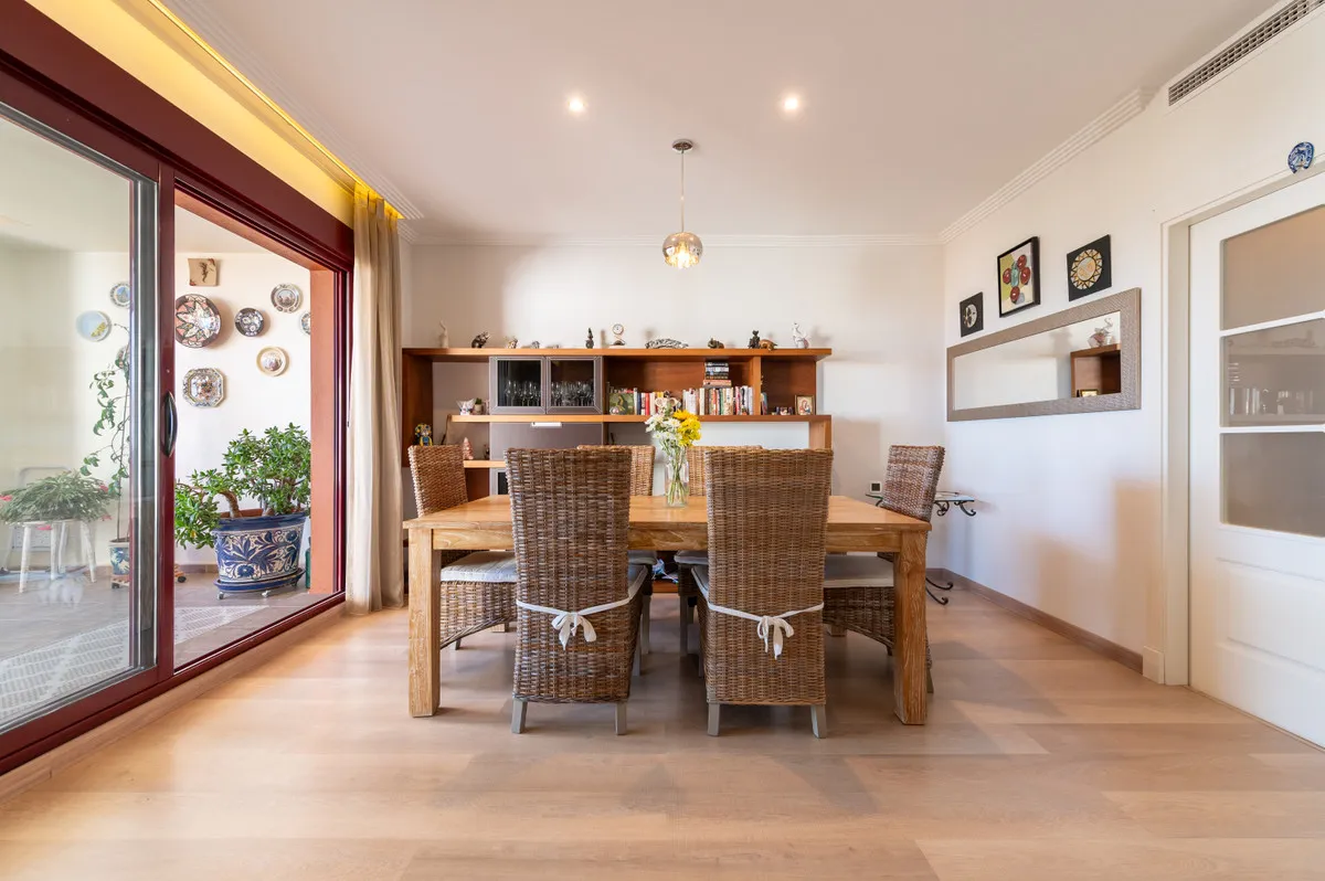 6fd98734-1007-49d2-80be-d50021254115