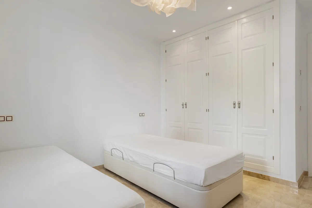 83a6b837-99cc-4e1a-a23e-dc0b46c3ab7c