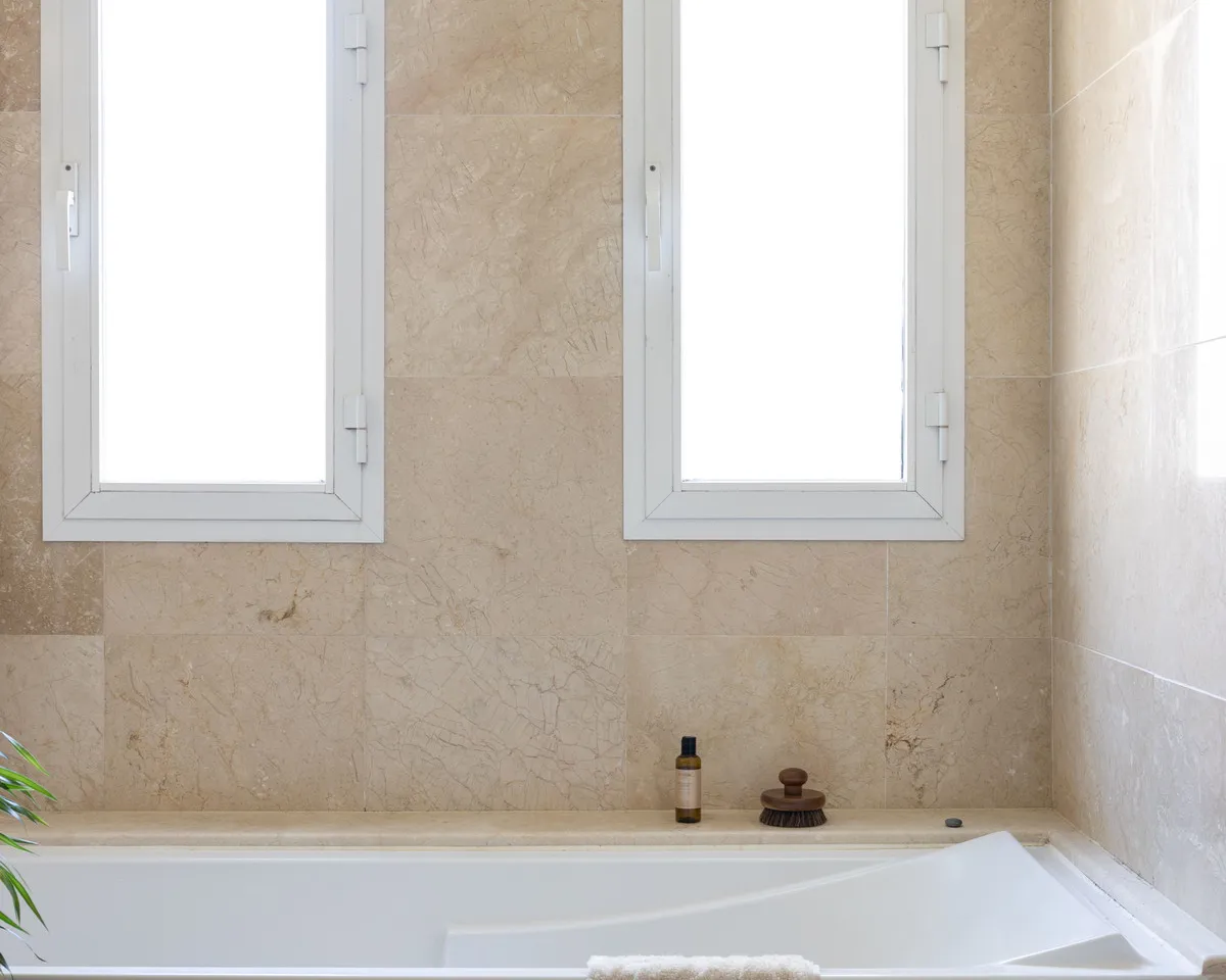 ad050698-868c-4247-9ba0-e54c3a88fcf5