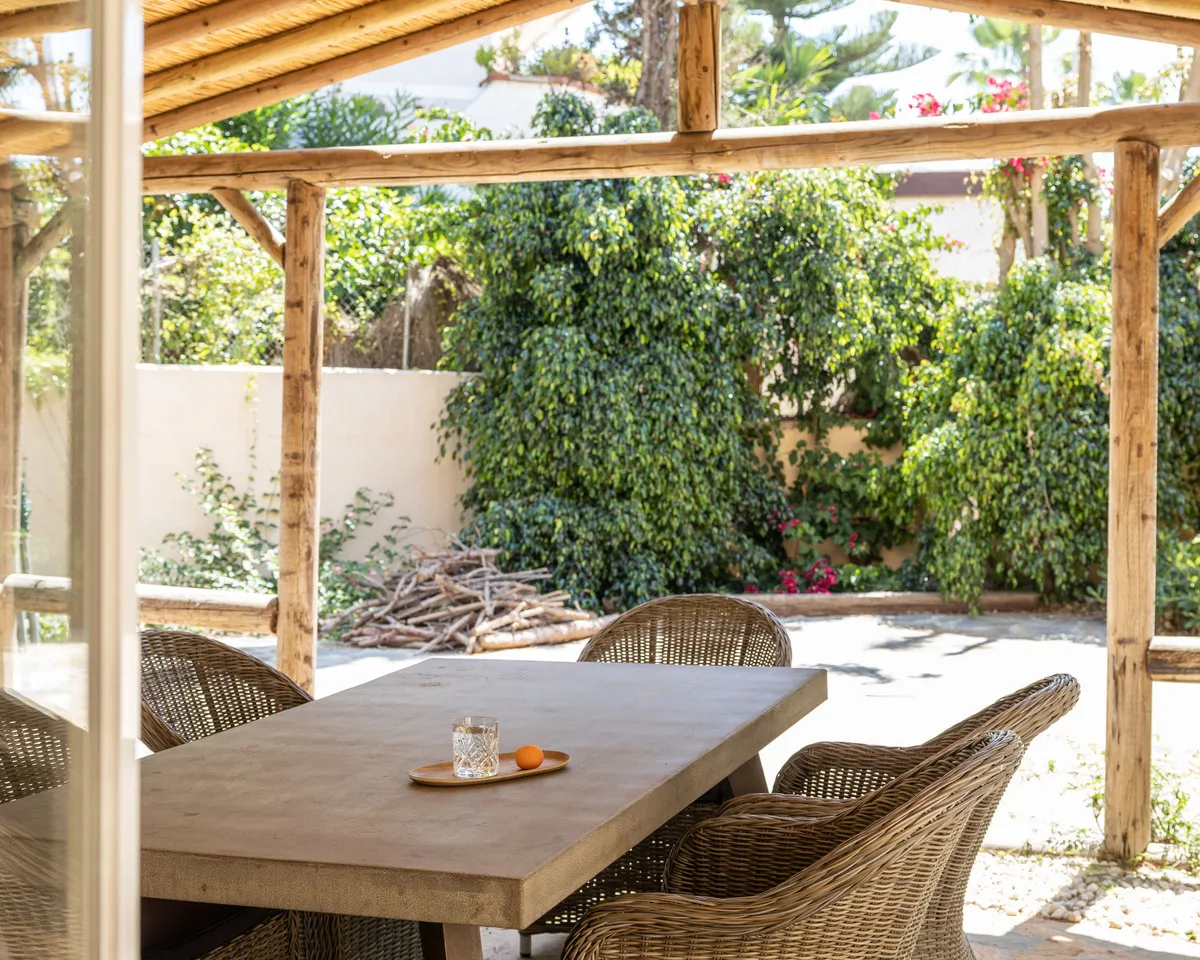 c04ddb3e-3057-45cc-8a26-a396f999d508