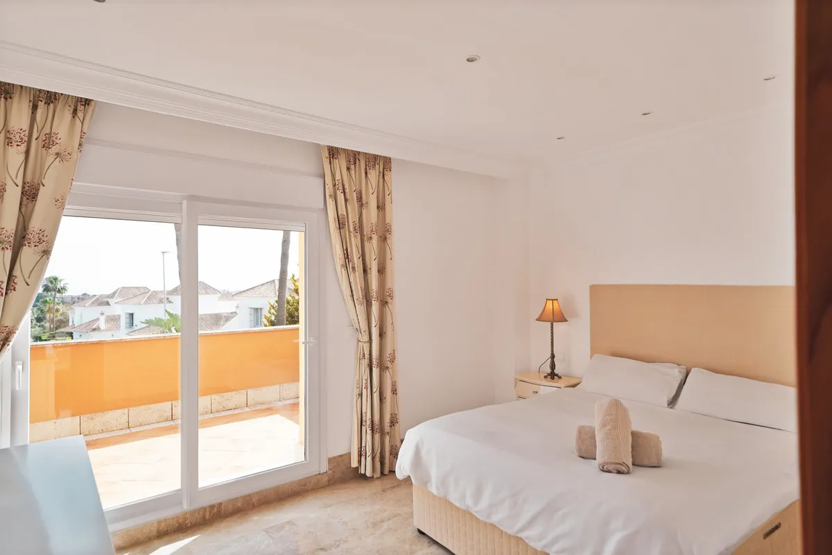 1a965211-e3d8-48b2-97a1-eeaef7b5d5fe