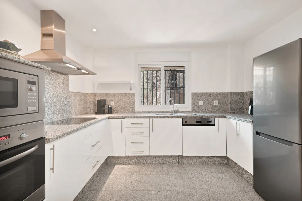 906e3bfa-821d-4632-b220-2eb74ddccf0e