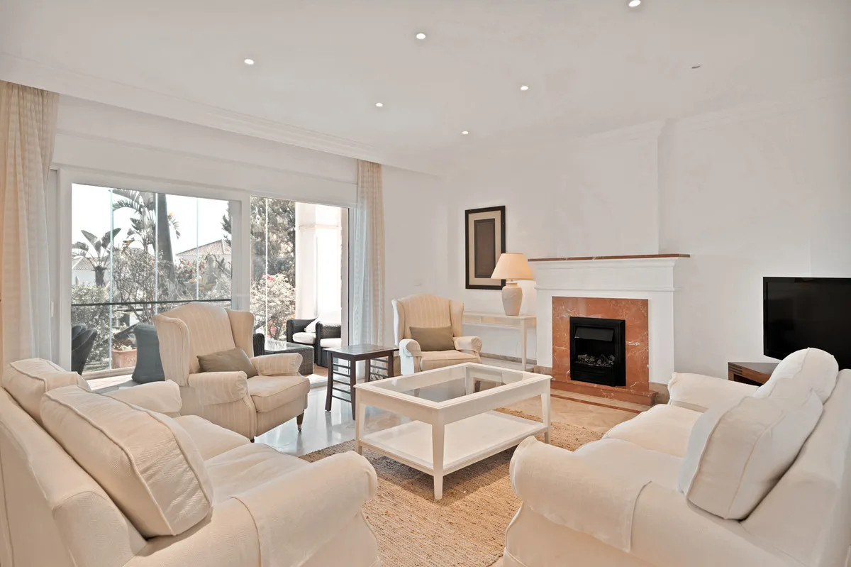 f84fec81-0a95-4c44-abf6-432d6817ea45