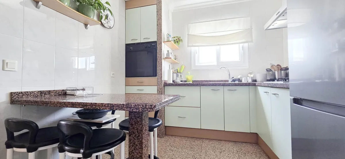 570ef5db-02f3-4f52-8368-1901f9ae840e