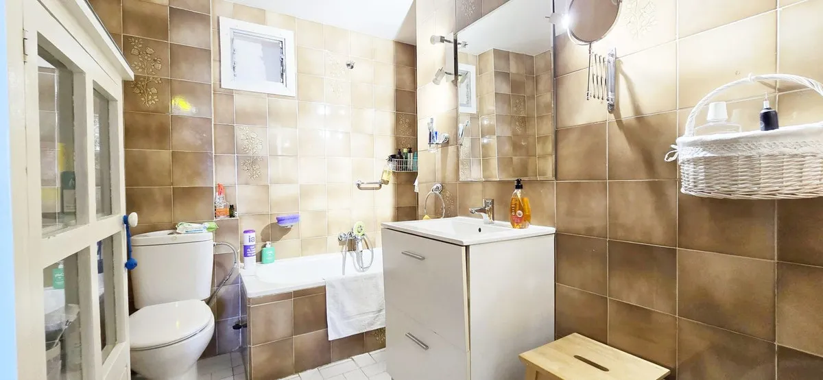 a6aed037-0444-4e72-9260-846d857cf706