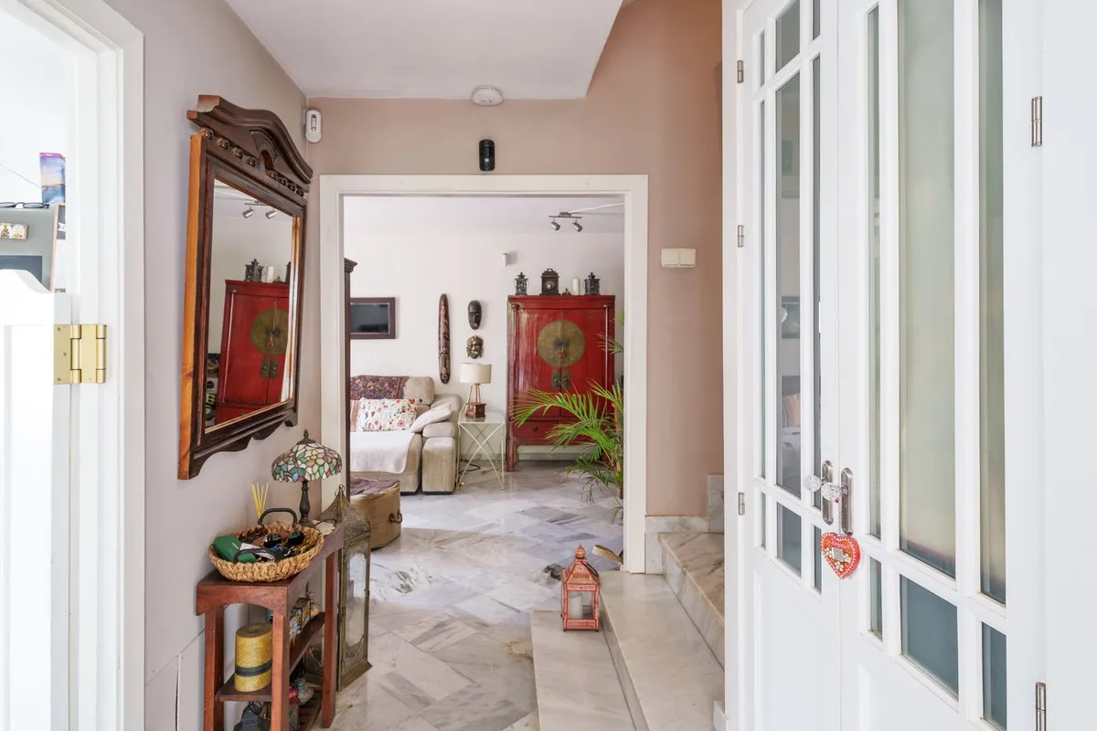 12daa6ee-a64d-4ef4-bbd8-5ddb8cc26dd5