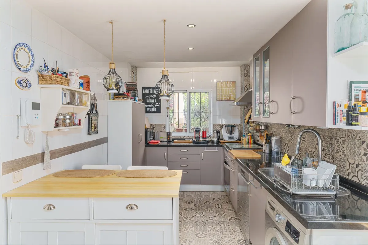 4ed42235-bbb7-4c32-8269-ac06c8206ffc