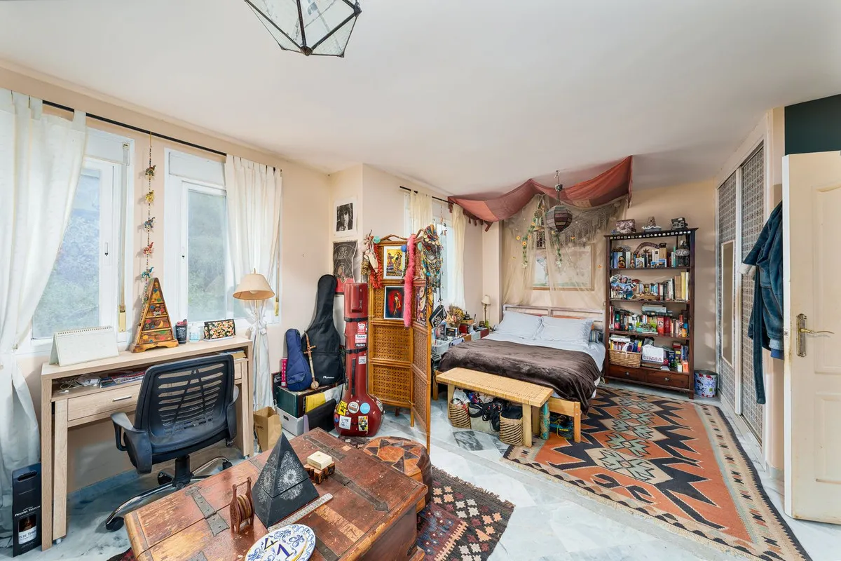 63a7cf21-ad81-426c-8e00-a27665e6e6c7