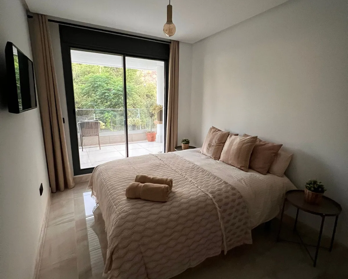 6a5b0766-c603-43c4-a8c4-f6d1921c5c20