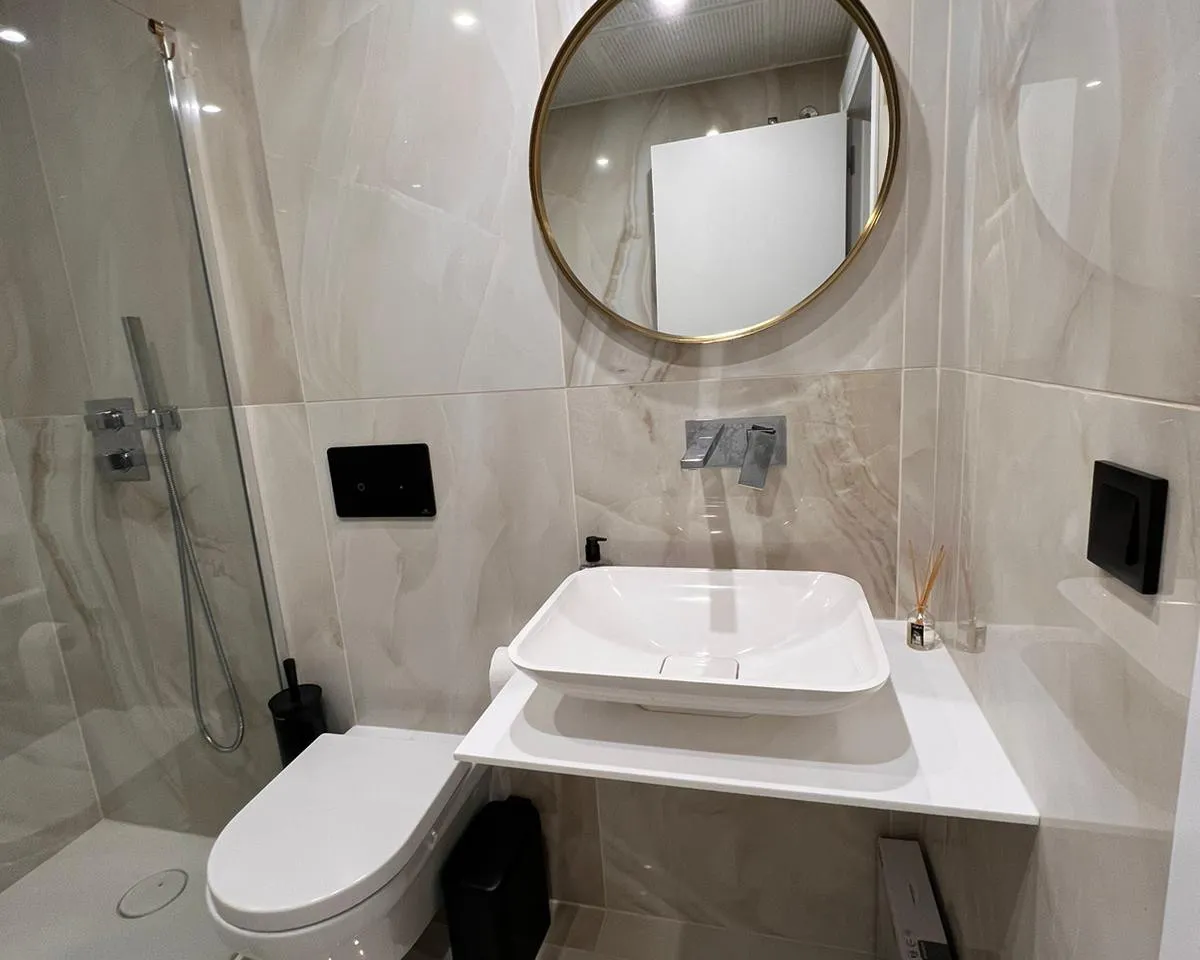 95449000-529b-4467-80f5-a4ad5d5467e7