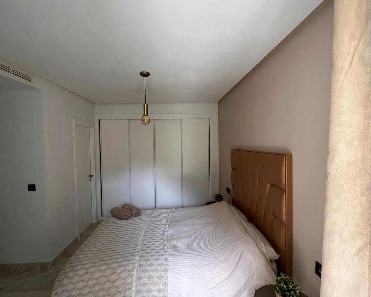 b75cff84-5214-4d21-851b-1abe3e07efef