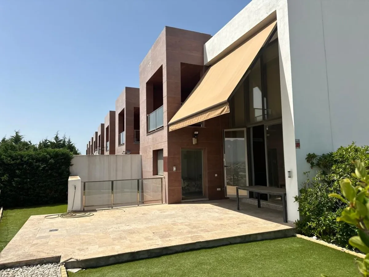 b6bc971e-7032-4204-9ef7-b5da4d37107f