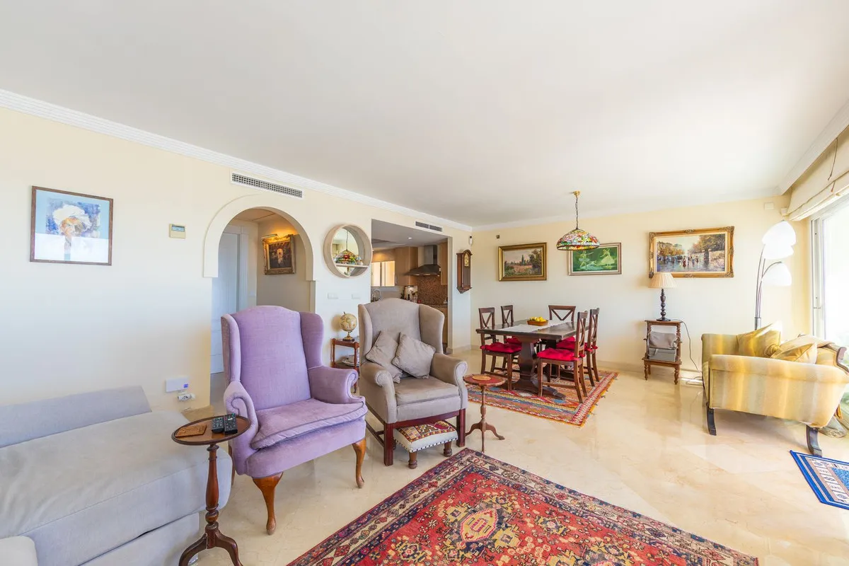 239cd100-28c3-4f9b-a41f-7641a119edc6