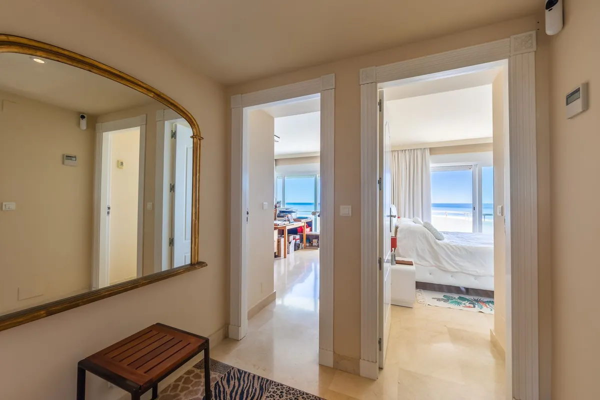 b51f9f4b-c7c6-4624-be61-2012ff01180b