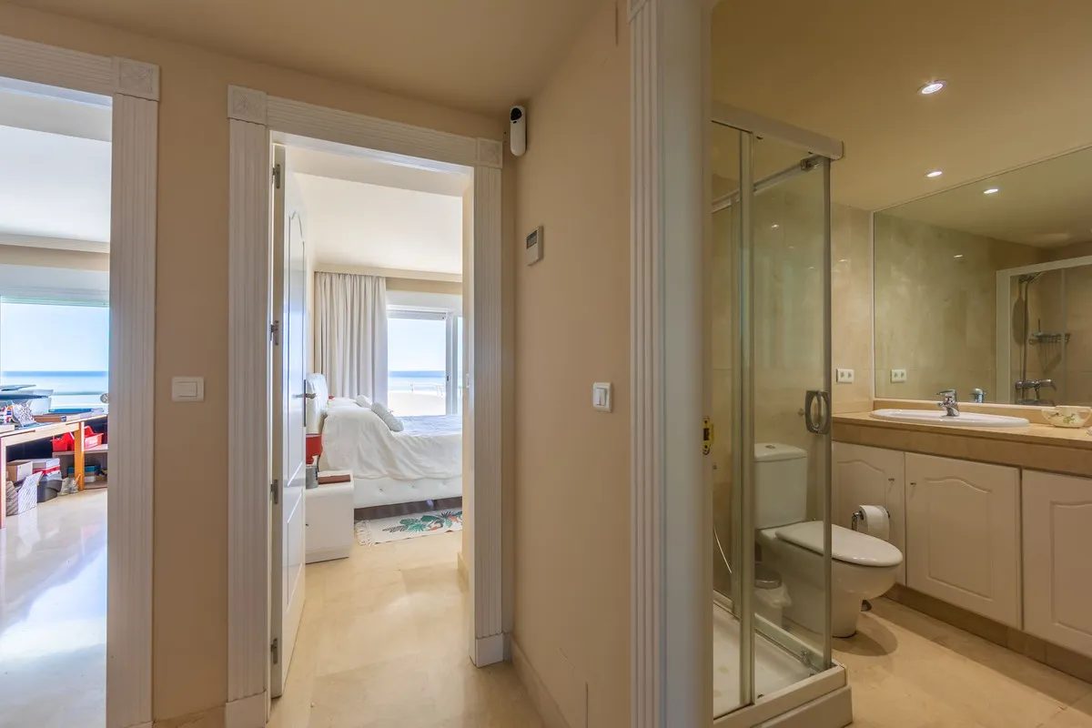 b8739a1c-f48d-4453-8c7c-992cb7ff625c