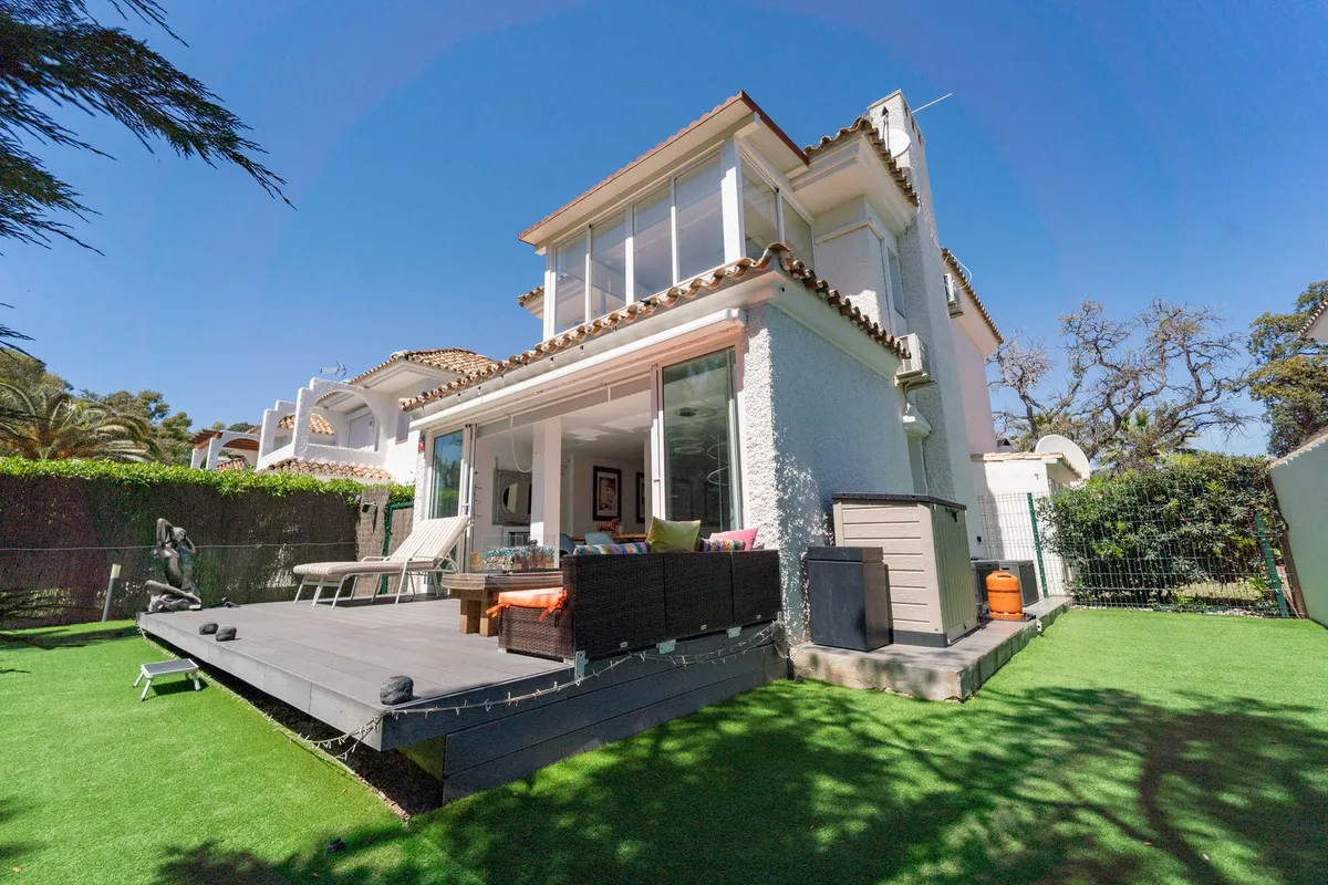 4180dd1a-74e0-48d0-b543-4de625c66362