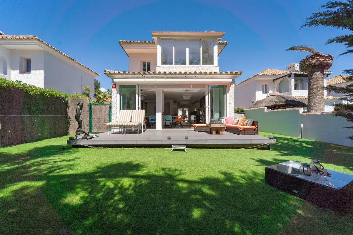 56c7bcc1-b6ac-4395-87c4-c9562a202dfb