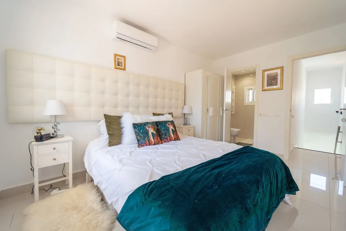 5e3d7155-a49f-4cc6-931a-f65c4d504636