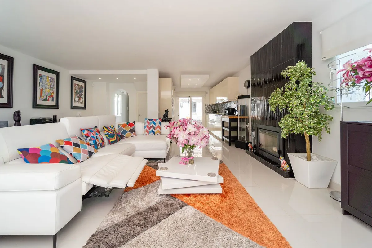 632b08a6-1d9c-4f5d-b7e8-e06c46e9b548