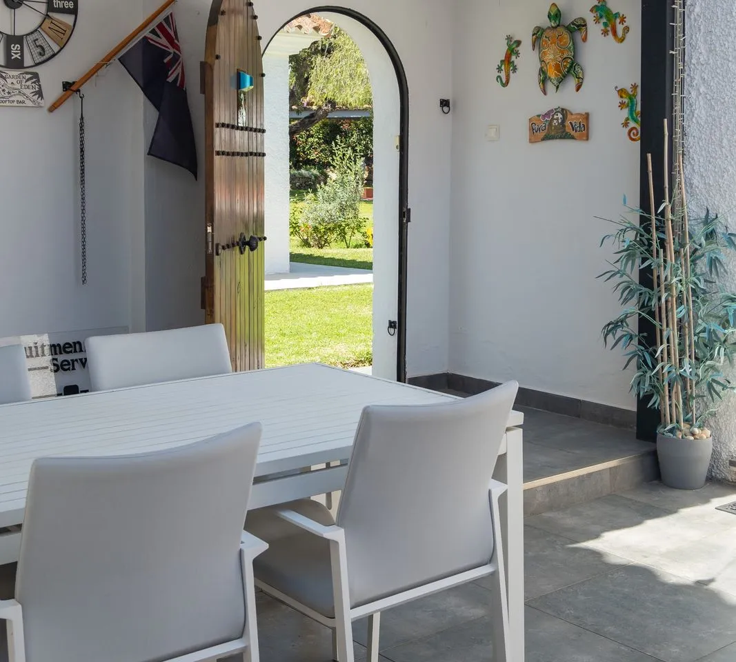 8d1ba855-e116-4b66-99a0-672044f0a2de