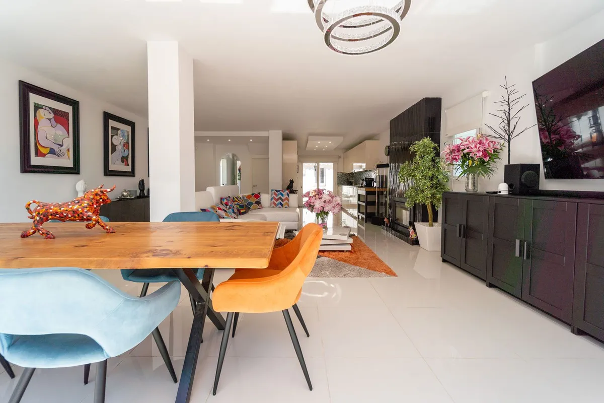 b592fa45-fdbd-4c49-848e-2987fa7e42cf