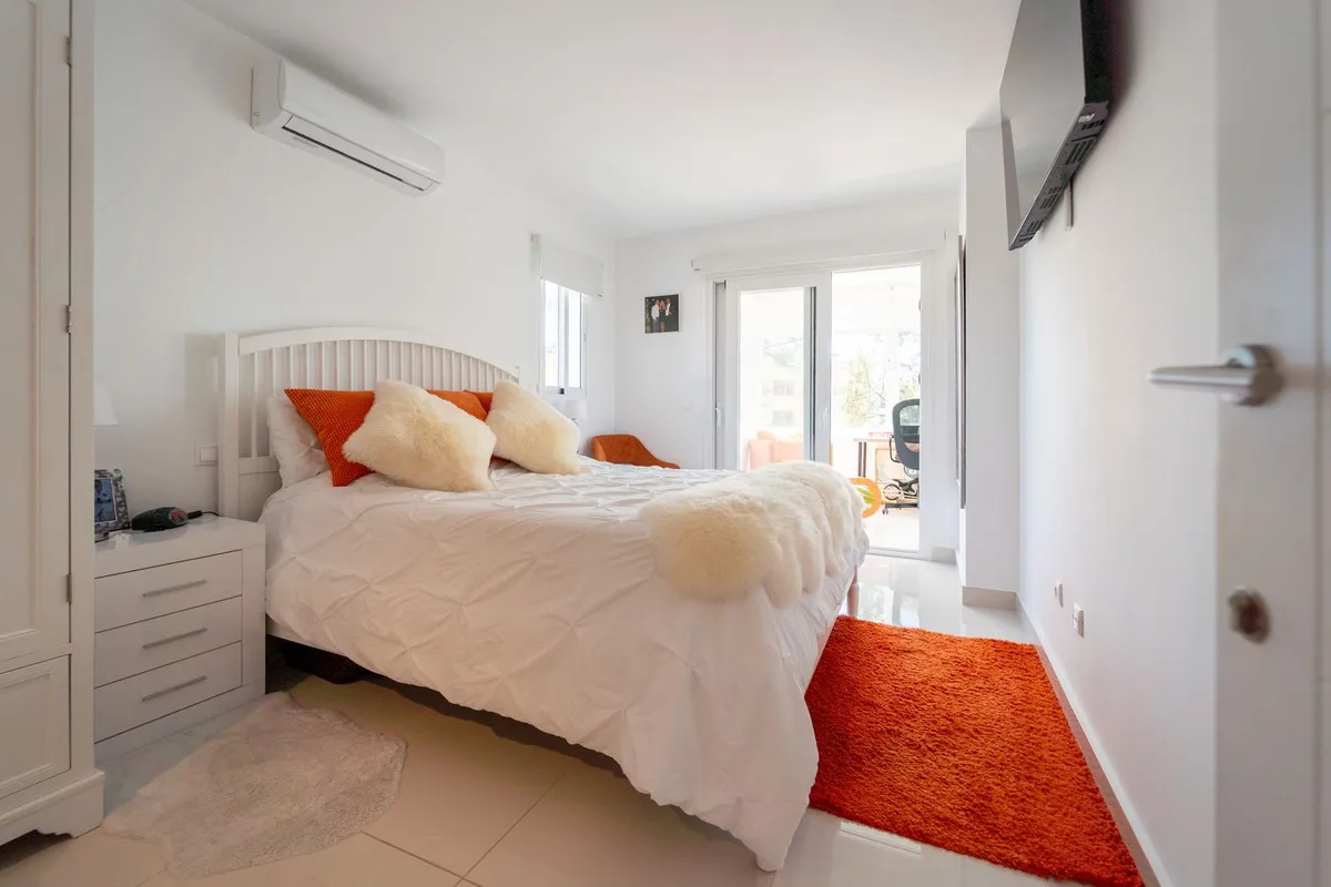 e2144a11-29e0-4a23-9660-f104ec5c4bfa