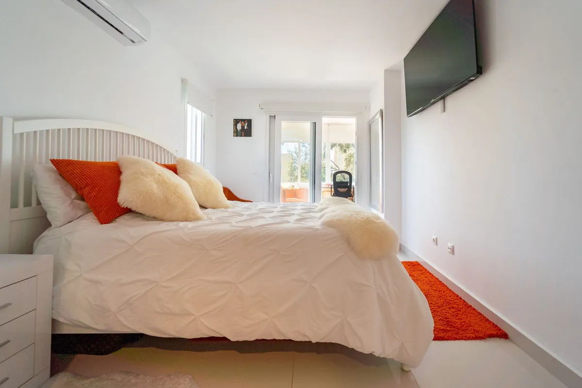 e49bfa74-623a-4d3a-a672-a442629286da